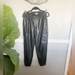 Abercrombie & Fitch Faux Leather Cargo Pants Black Women's Size Medium